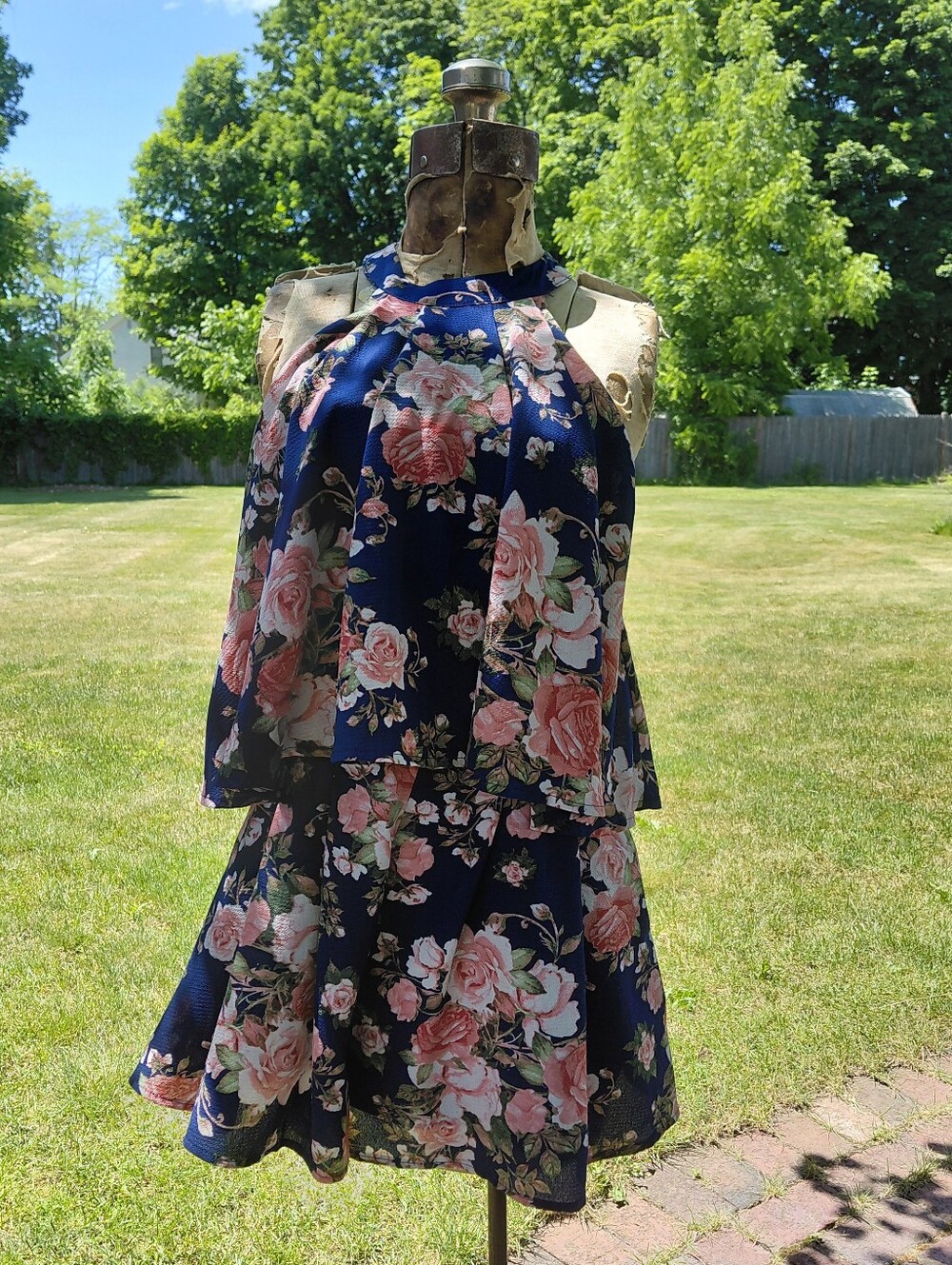 Listicle navy blue floral ruffled shorts jumpsuit Womens S